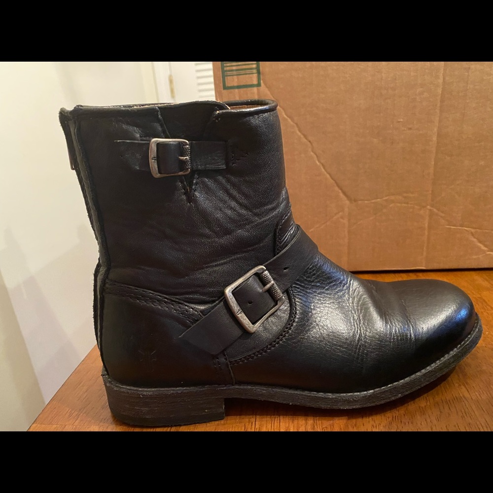 Frye leather boots 9.5